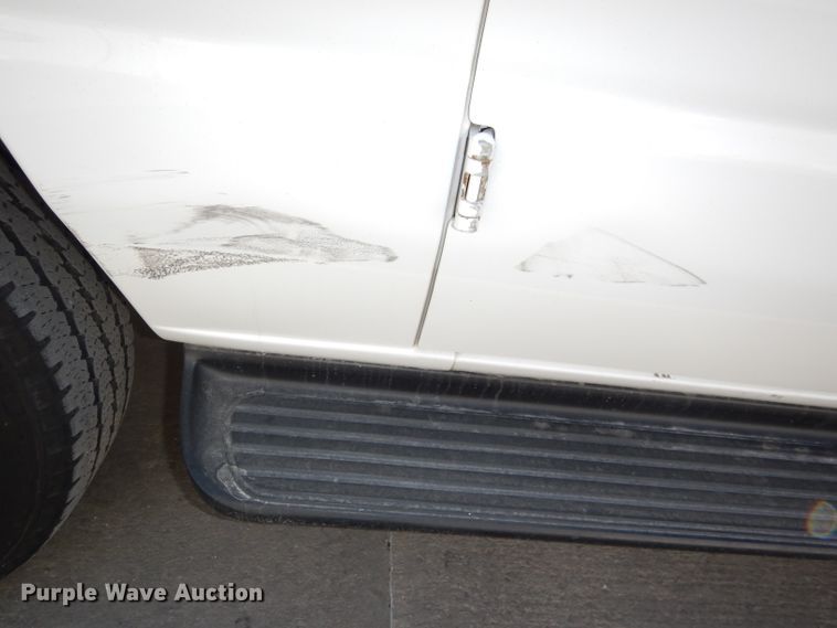 image for item DI2721 2008 Ford E350 Super Duty XLT van