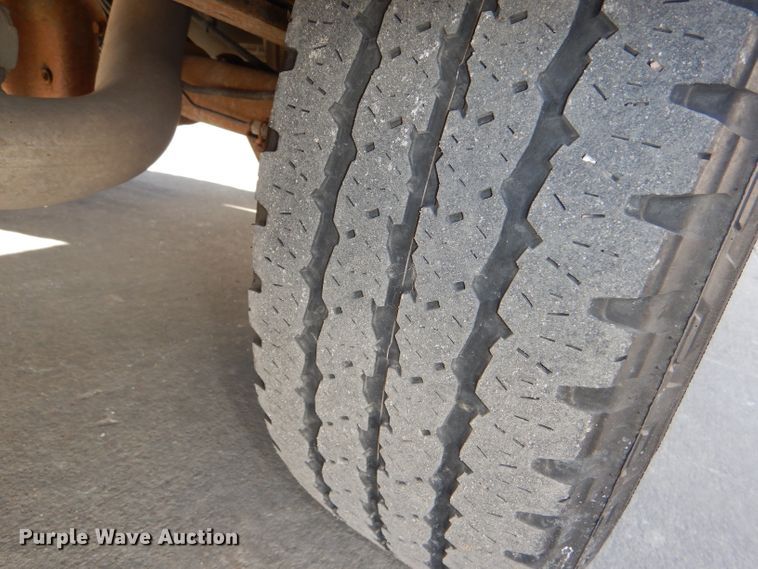 image for item DI2721 2008 Ford E350 Super Duty XLT van