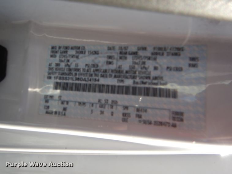 image for item DI2721 2008 Ford E350 Super Duty XLT van