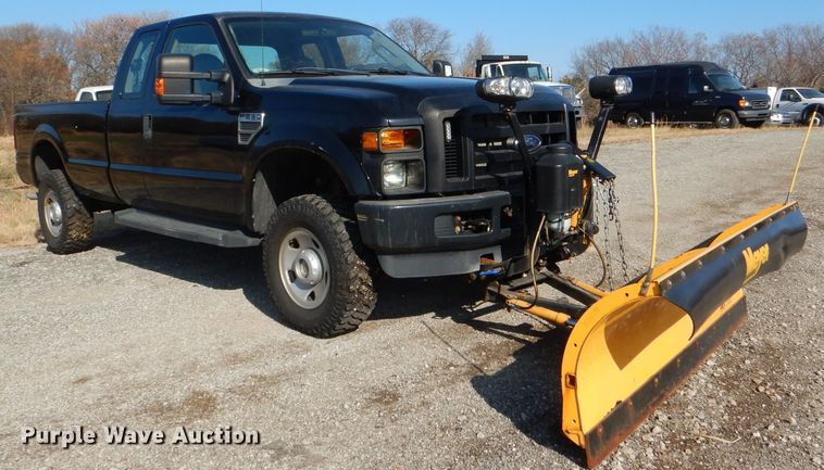 image for item DI2722 2009 Ford F250 Super Duty XL SuperCab pickup truck
