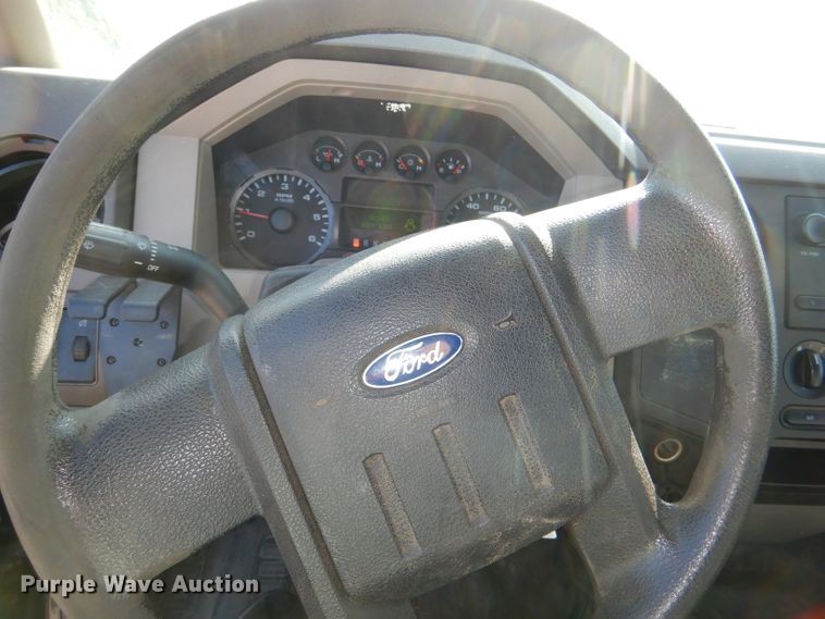 image for item DI2722 2009 Ford F250 Super Duty XL SuperCab pickup truck