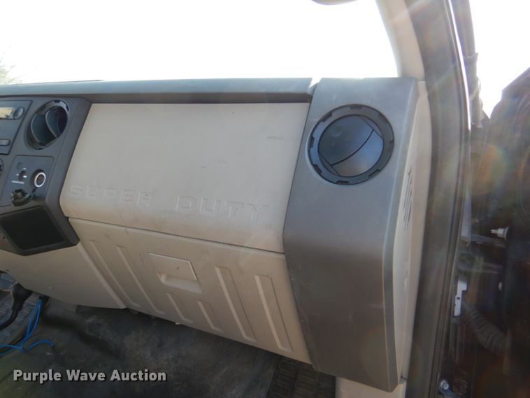 image for item DI2722 2009 Ford F250 Super Duty XL SuperCab pickup truck