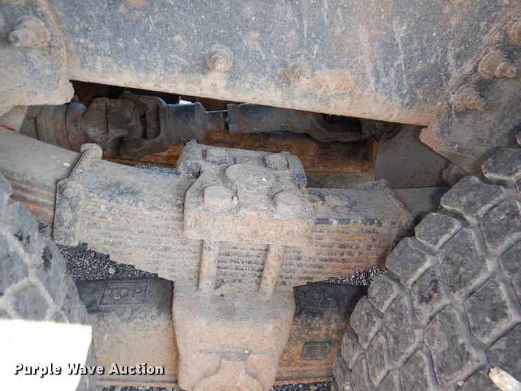 image for item DI2723 2004 International 7400 dump truck