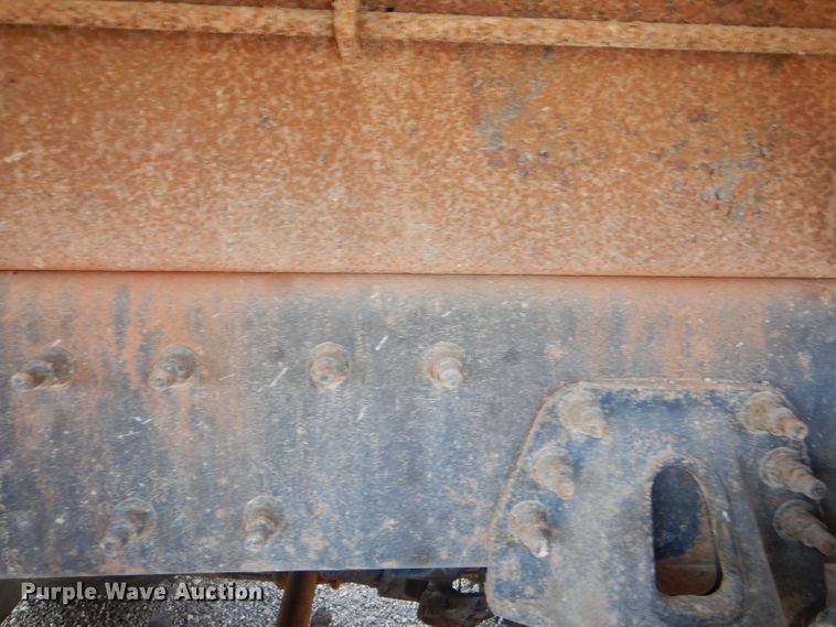 image for item DI2723 2004 International 7400 dump truck