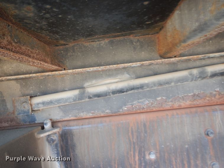 image for item DI2723 2004 International 7400 dump truck