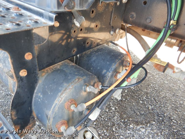 image for item DI2723 2004 International 7400 dump truck