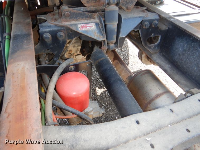 image for item DI2723 2004 International 7400 dump truck