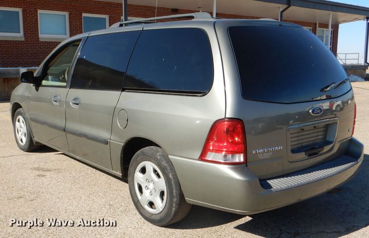 image for item DI2737 2006 Ford Freestar SE van