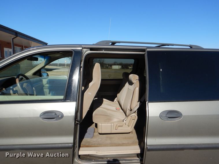 image for item DI2737 2006 Ford Freestar SE van