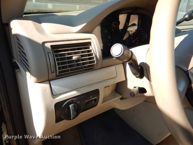 image for item DI2737 2006 Ford Freestar SE van