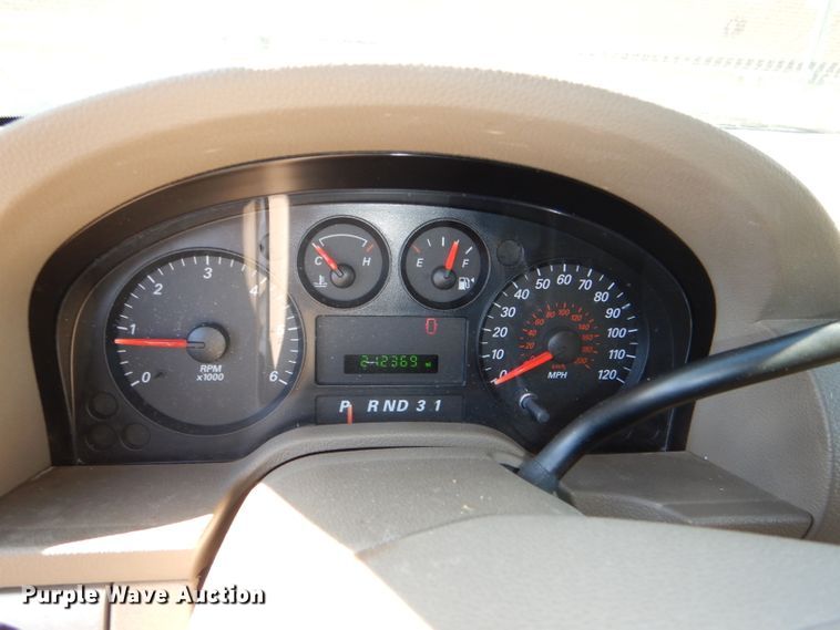 image for item DI2737 2006 Ford Freestar SE van