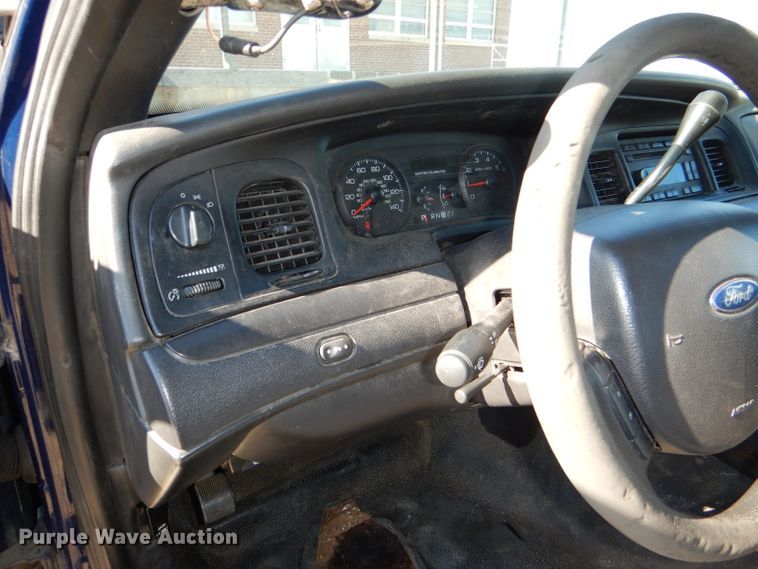 image for item DI2740 2011 Ford Crown Victoria Police Interceptor