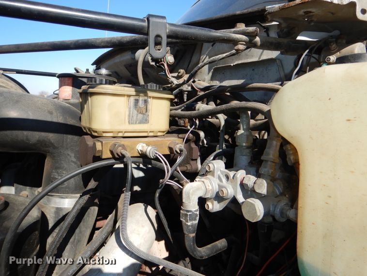 image for item DI2741 1991 Ford F700 refuse truck