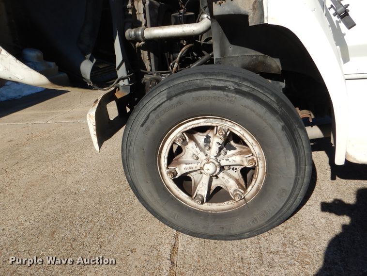 image for item DI2741 1991 Ford F700 refuse truck