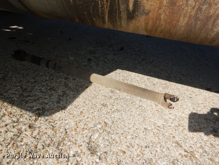 image for item DI2741 1991 Ford F700 refuse truck