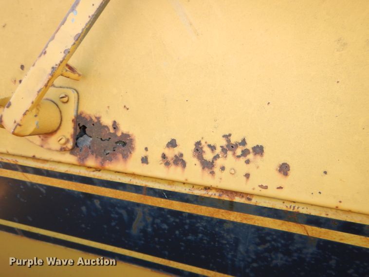 image for item DI2743 1971 Galion A400E motor grader