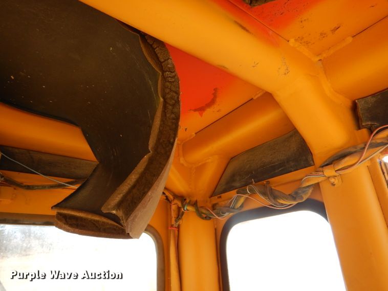 image for item DI2743 1971 Galion A400E motor grader