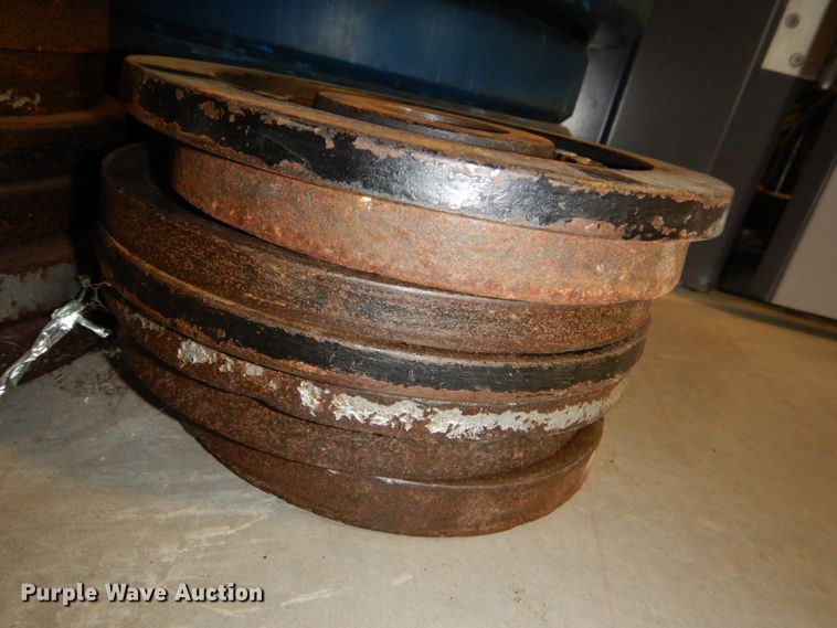 image for item DY9342 (52) weight plates