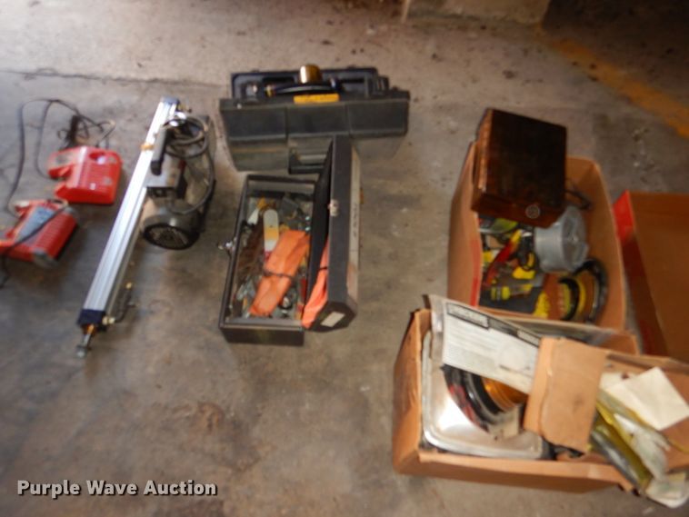 image for item DY9352 Tools