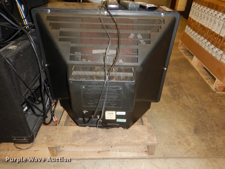 image for item DY9367 (6) televisions