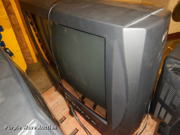 image for item DY9367 (6) televisions