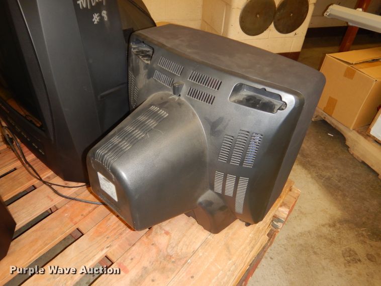 image for item DY9367 (6) televisions