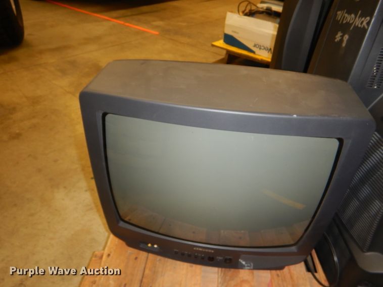 image for item DY9367 (6) televisions