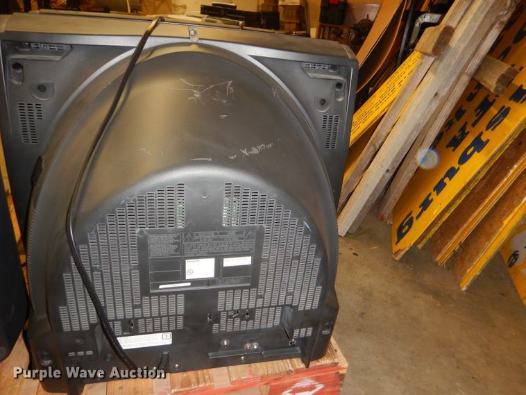 image for item DY9367 (6) televisions