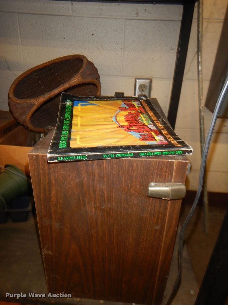 image for item DY9374 Biotronette Mark III environmental grow chamber