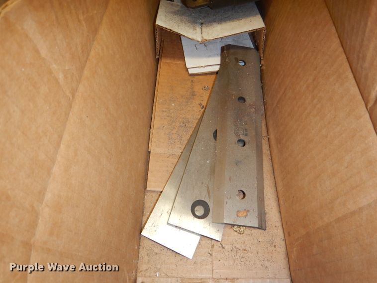 image for item DY9375 2012 Hengwei wood chipper