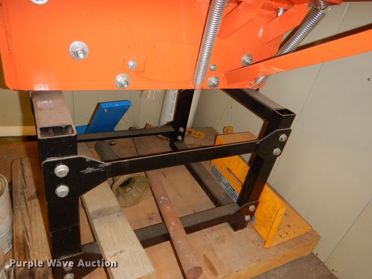 image for item DY9375 2012 Hengwei wood chipper