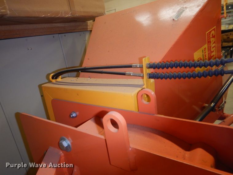 image for item DY9375 2012 Hengwei wood chipper