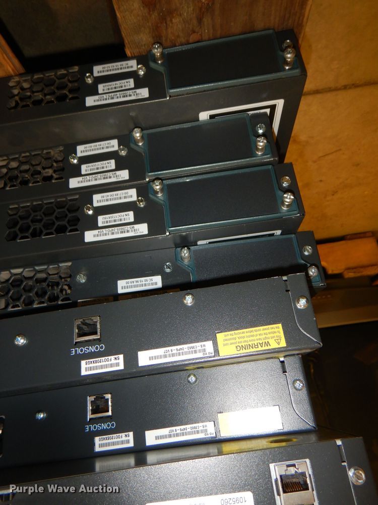 image for item DY9377 (10) Cisco switches