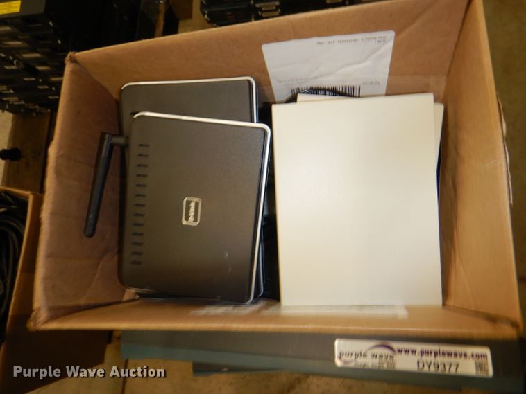 image for item DY9377 (10) Cisco switches