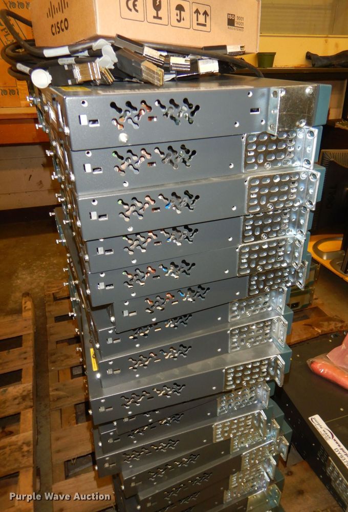 image for item DY9378 (19) Cisco WSC-2960S-48TS 48-port switches