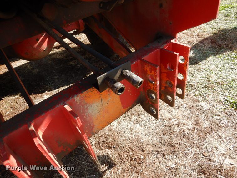 image for item EC9063 1988 Oshkosh P-256-SP spreader truck