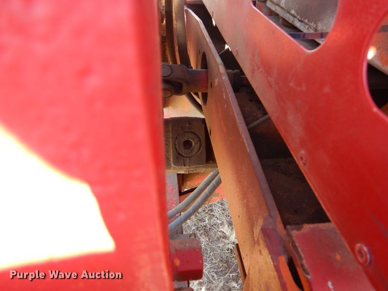 image for item EC9063 1988 Oshkosh P-256-SP spreader truck