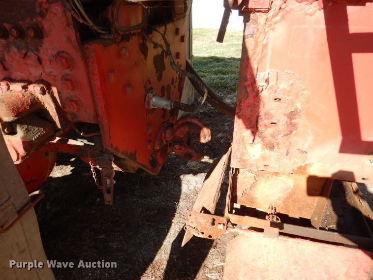 image for item EC9063 1988 Oshkosh P-256-SP spreader truck