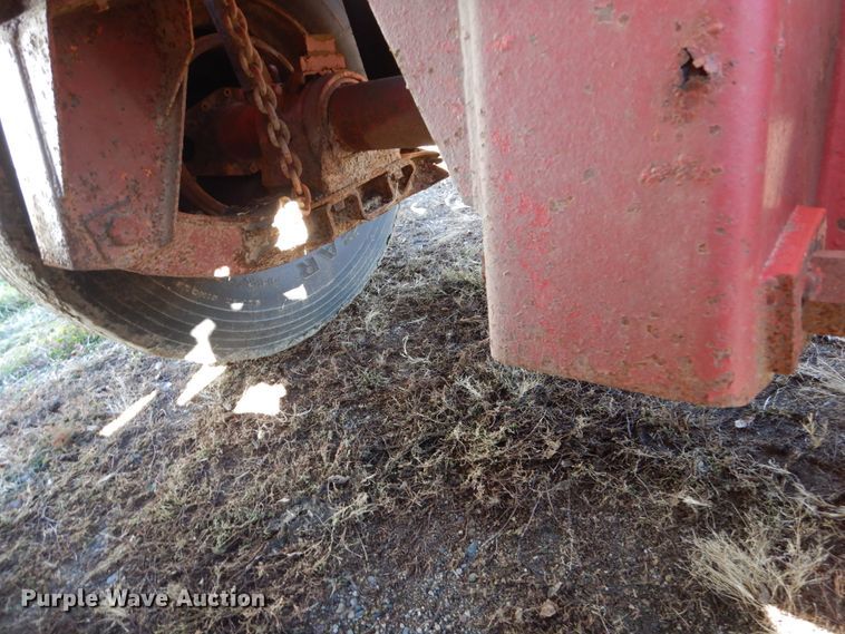 image for item EC9064 1991 Oshkosh PA-2526-2 spreader truck