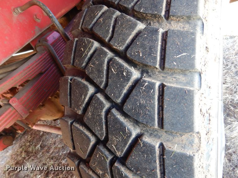 image for item EC9064 1991 Oshkosh PA-2526-2 spreader truck