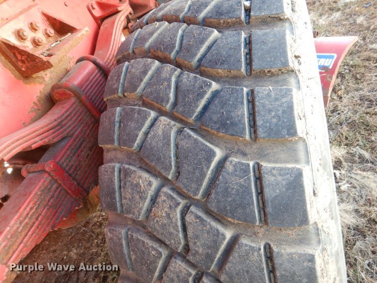 image for item EC9064 1991 Oshkosh PA-2526-2 spreader truck