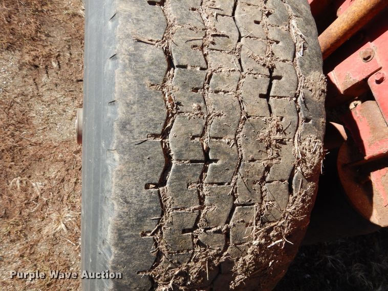 image for item EC9064 1991 Oshkosh PA-2526-2 spreader truck