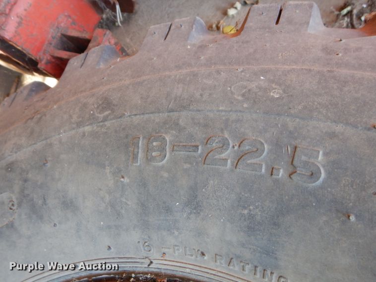 image for item EC9066 (5) tires and wheels