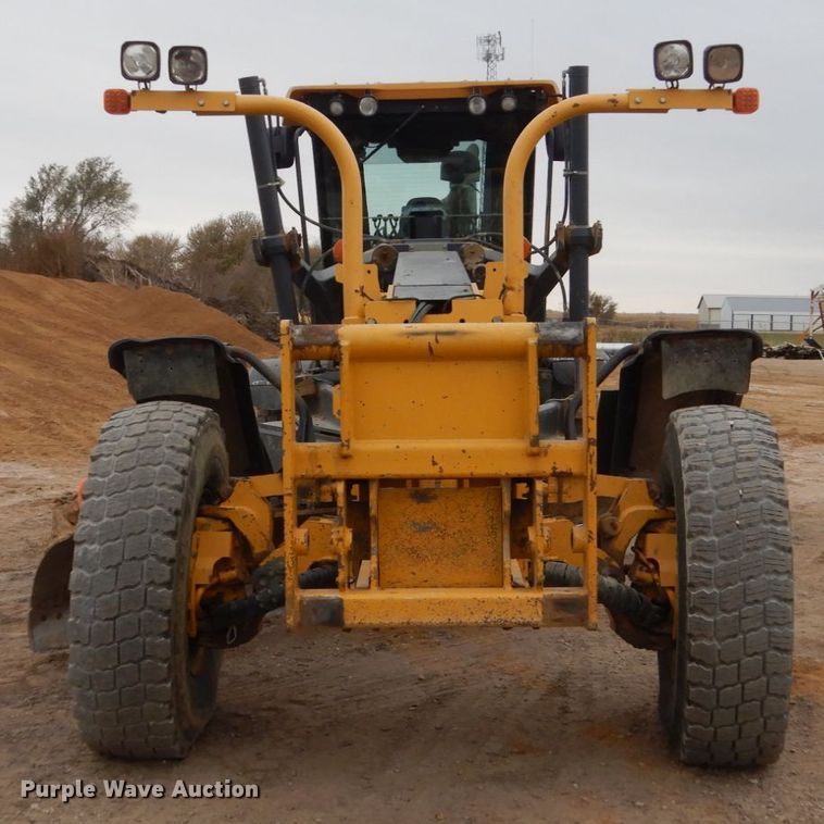 image for item EC9117 2005 John Deere 772D motor grader