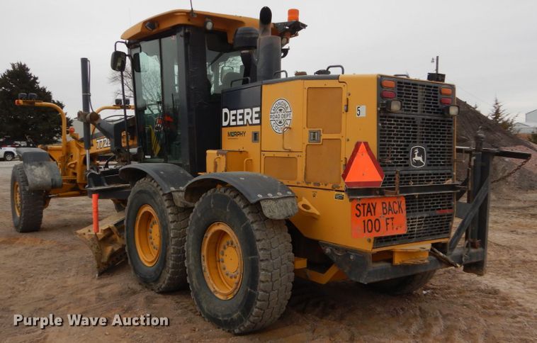 image for item EC9117 2005 John Deere 772D motor grader