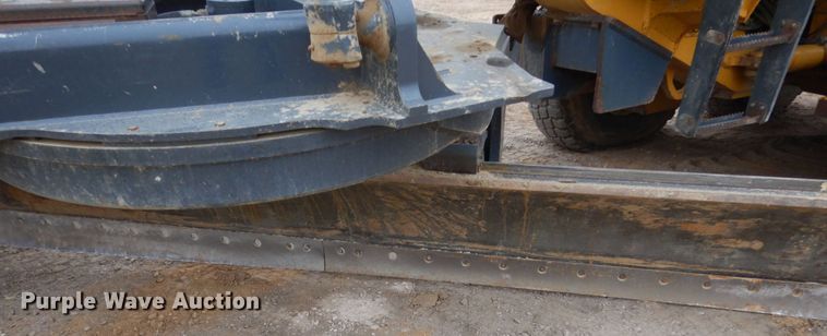 image for item EC9117 2005 John Deere 772D motor grader