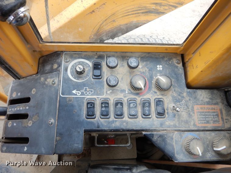 image for item EC9118 2000 John Deere 772CH motor grader