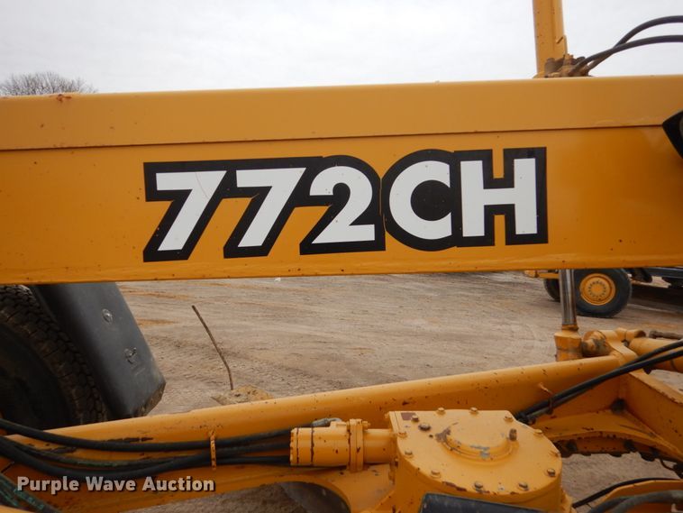 image for item EC9118 2000 John Deere 772CH motor grader