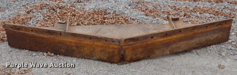 image for item EC9118 2000 John Deere 772CH motor grader