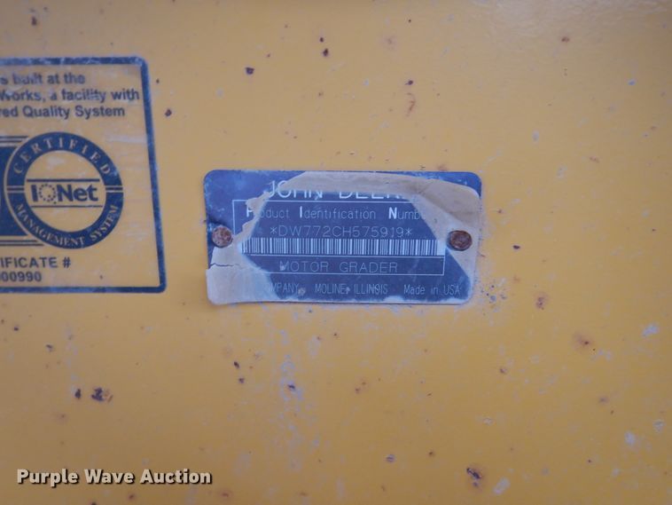 image for item EC9118 2000 John Deere 772CH motor grader